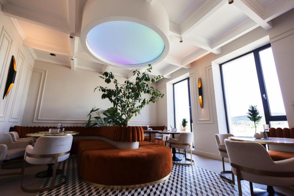 The Berg'S 10 Otel Ocna Mures Dış mekan fotoğraf